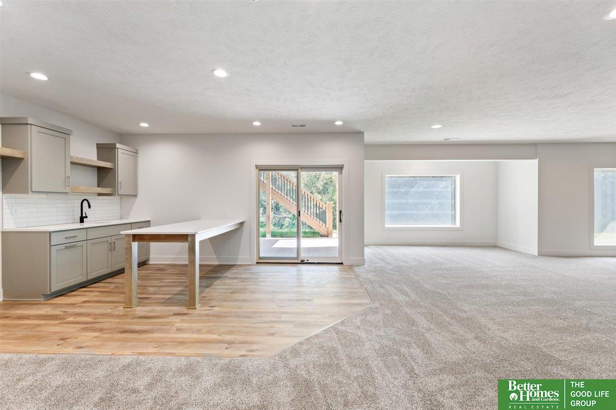 5420 N 213th Avenue