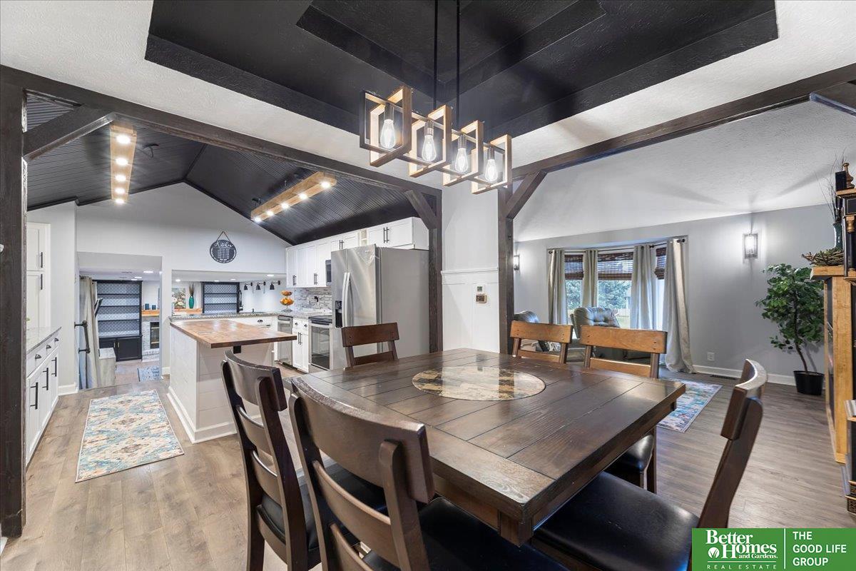 15672 Shamrock Circle