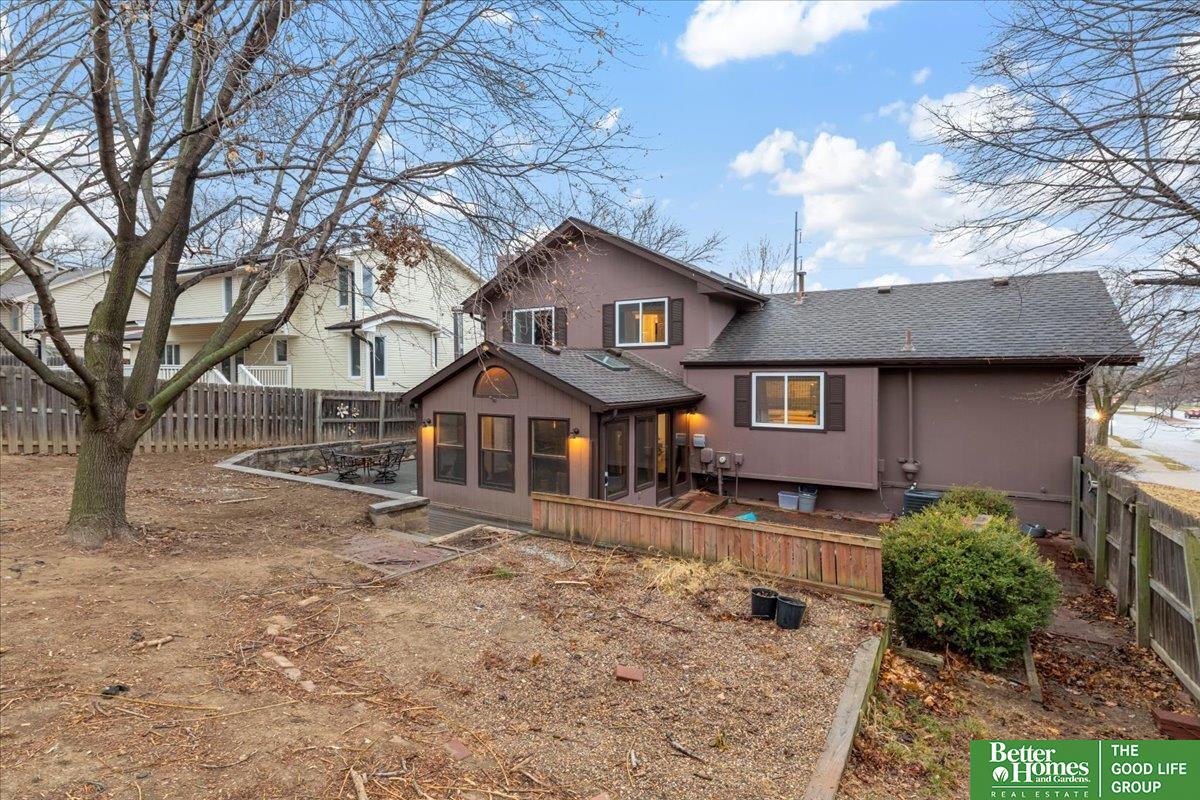 15672 Shamrock Circle