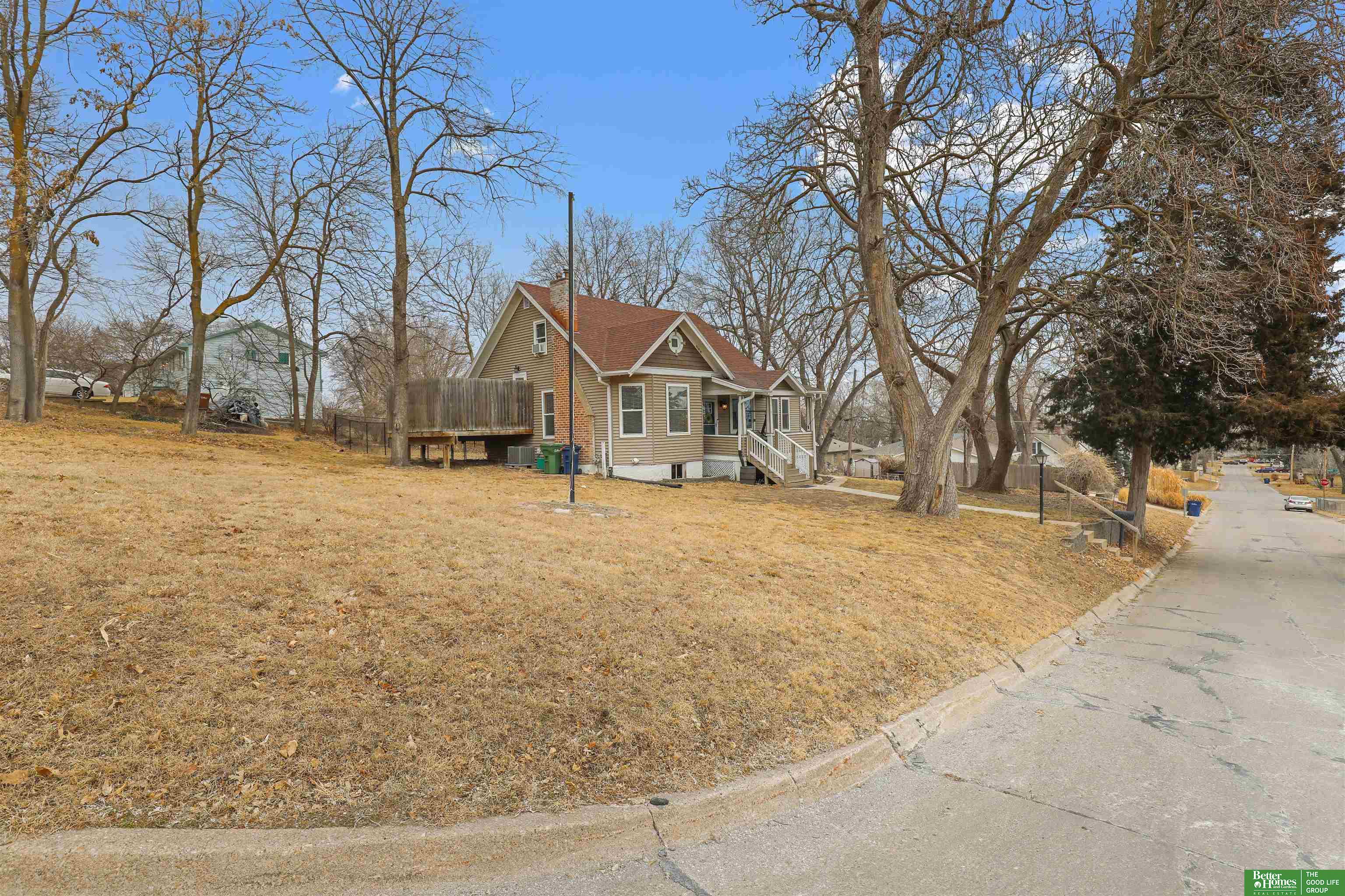 110 W 18 Avenue