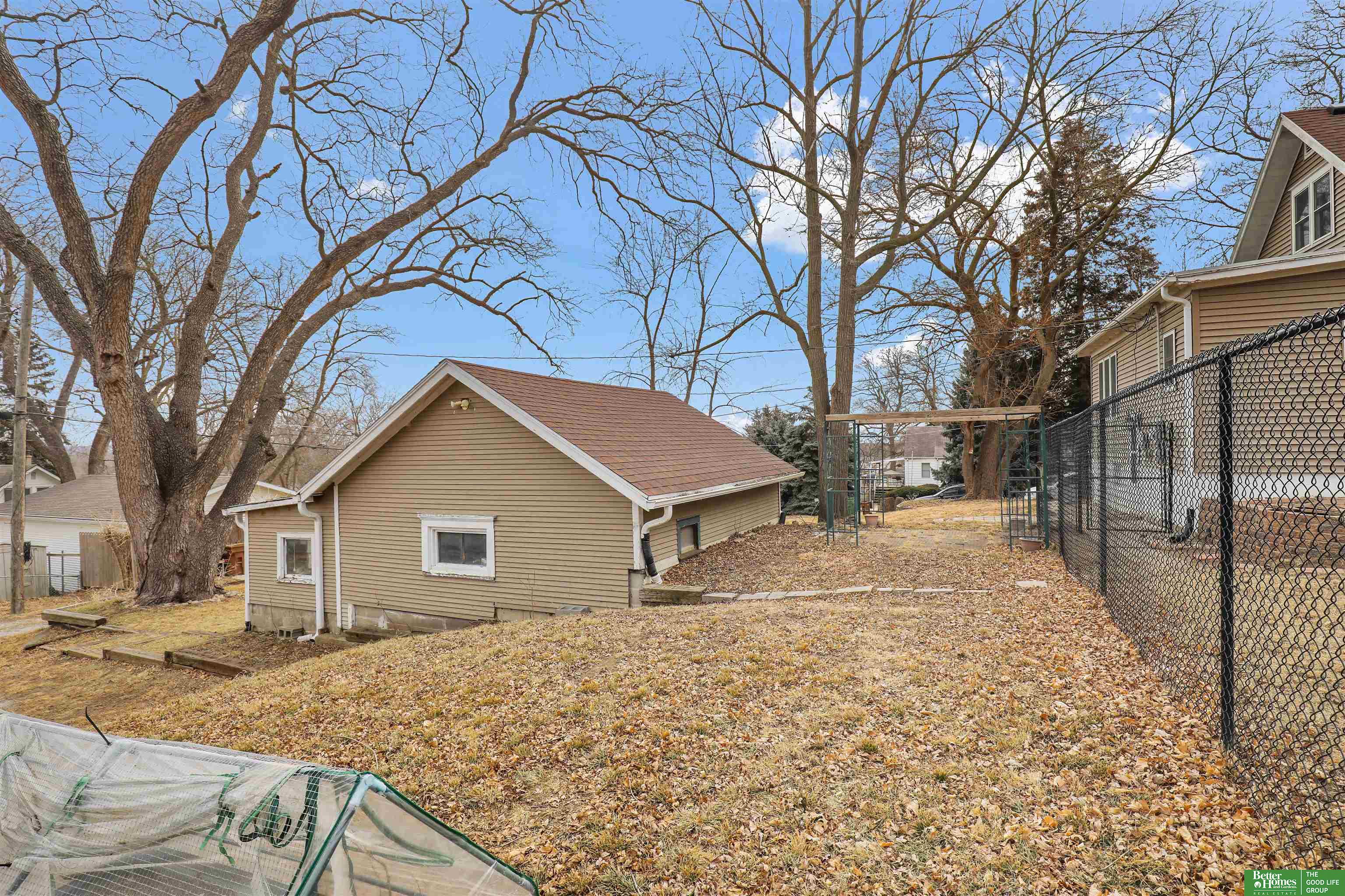 110 W 18 Avenue