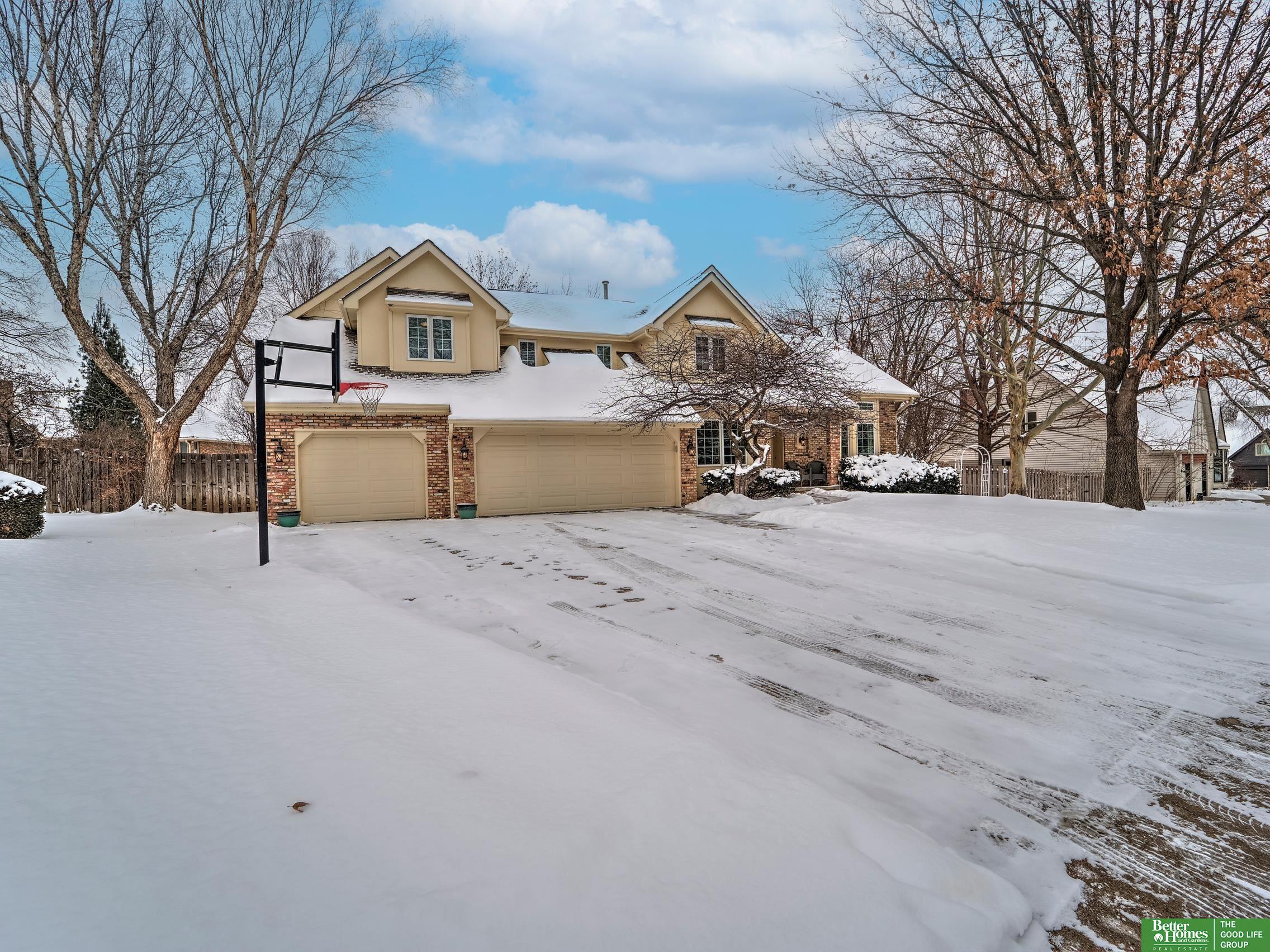 16112 Ontario Circle