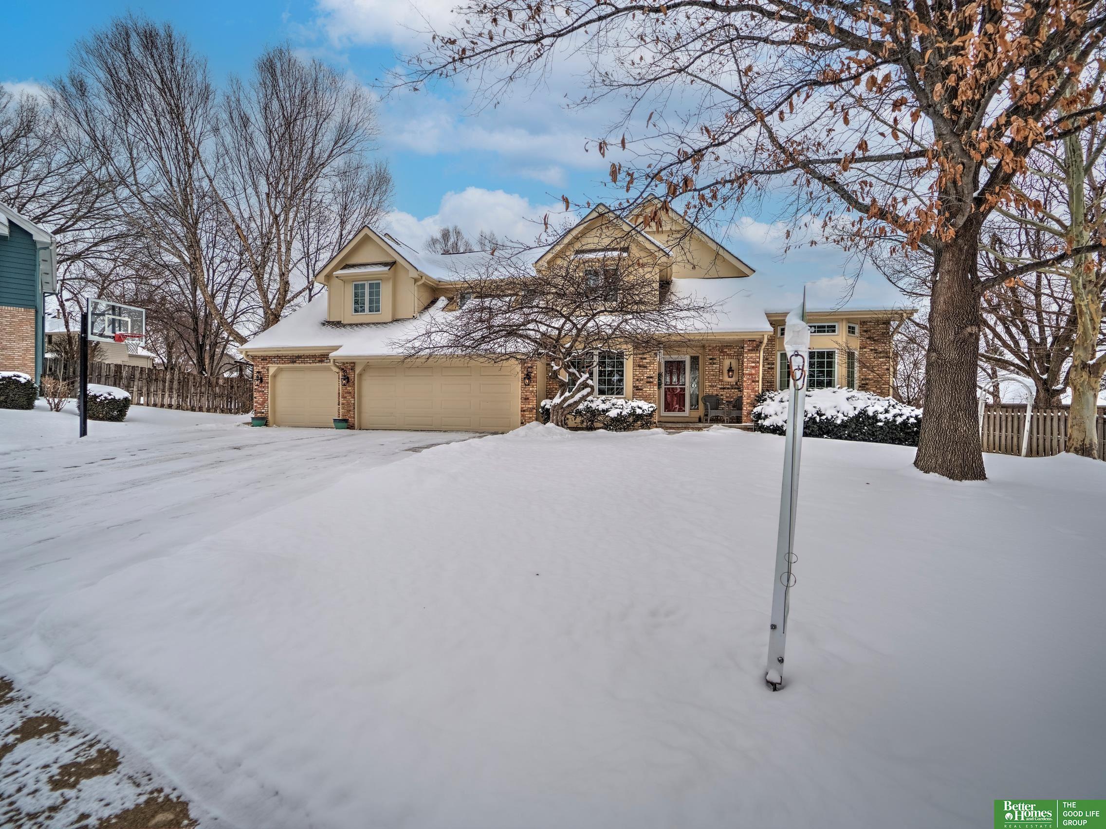 16112 Ontario Circle