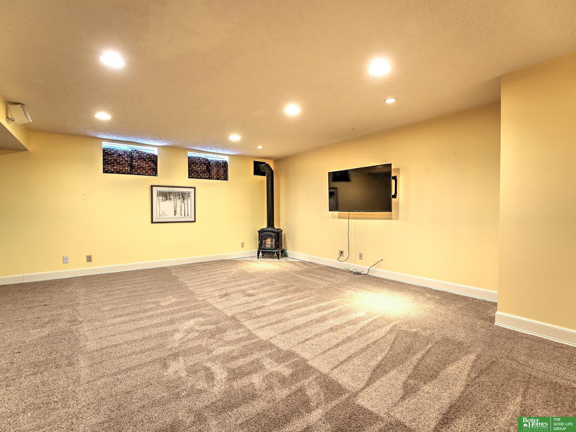 16112 Ontario Circle