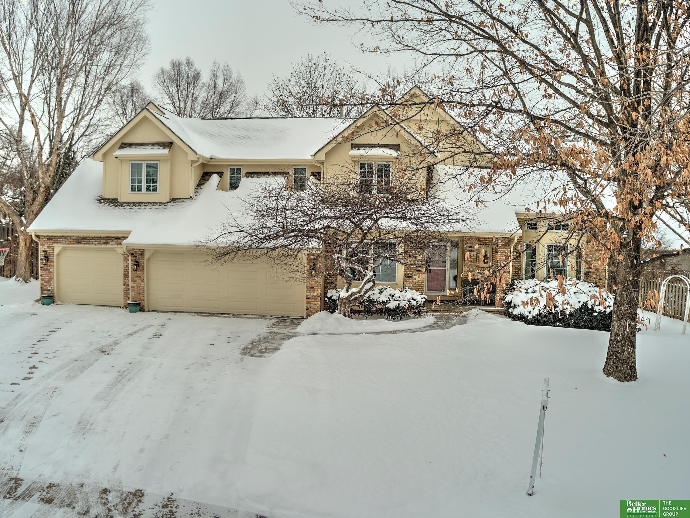 16112 Ontario Circle