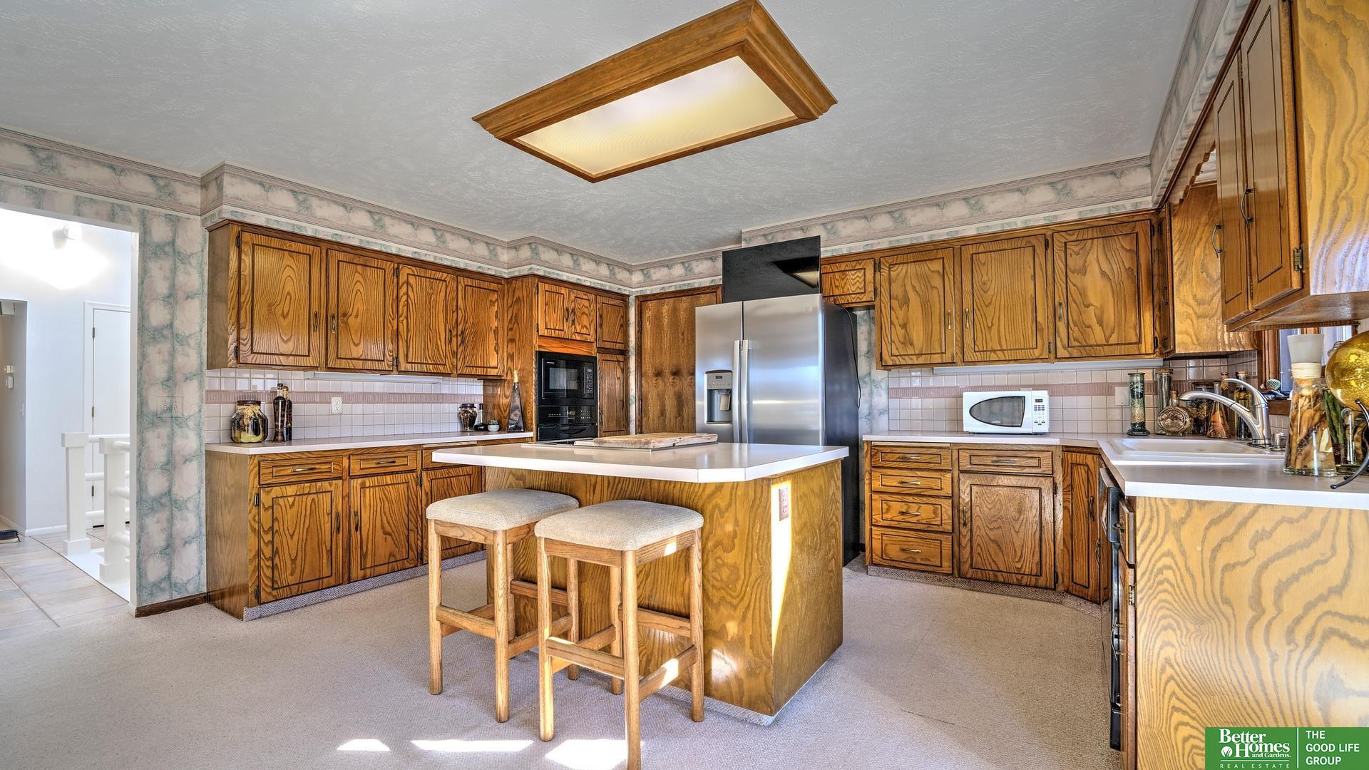 12328 Rose Lane