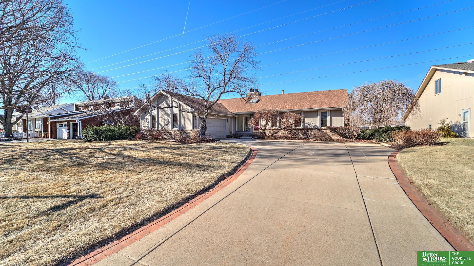 12328 Rose Lane