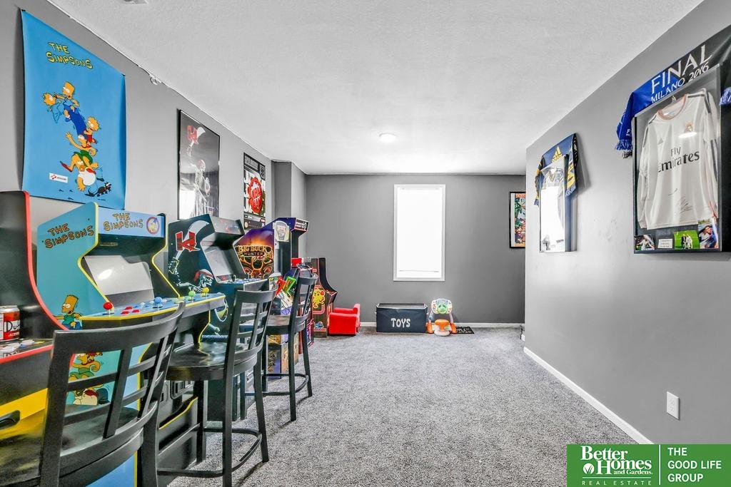 2113 Ridgeway Drive