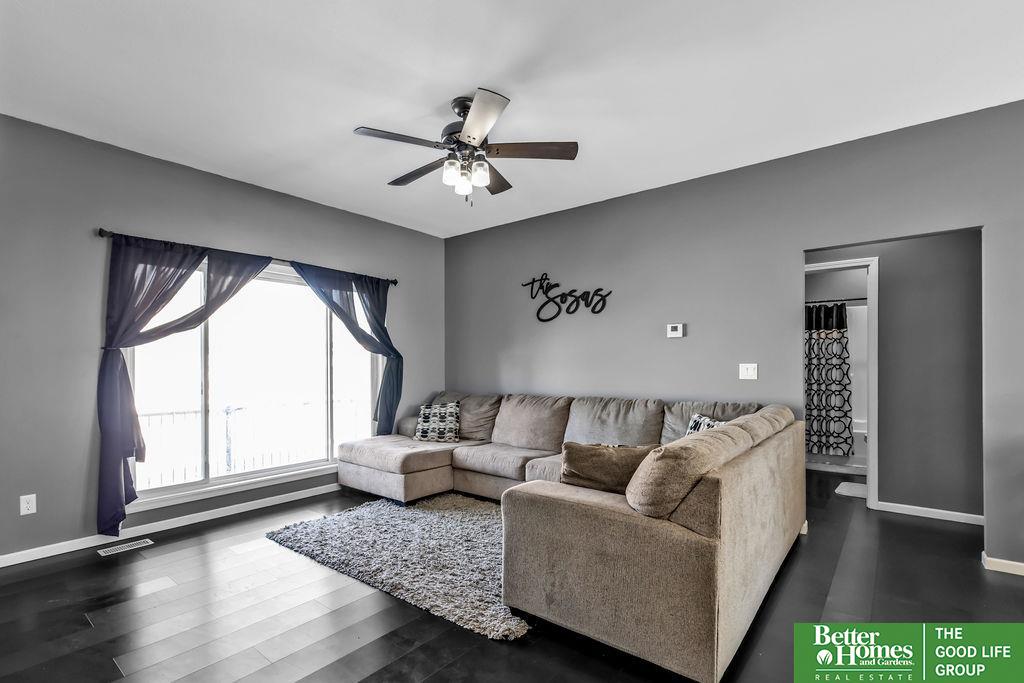 2113 Ridgeway Drive