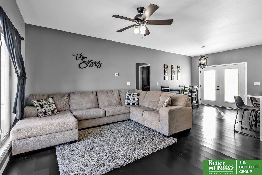 2113 Ridgeway Drive