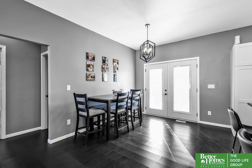 2113 Ridgeway Drive