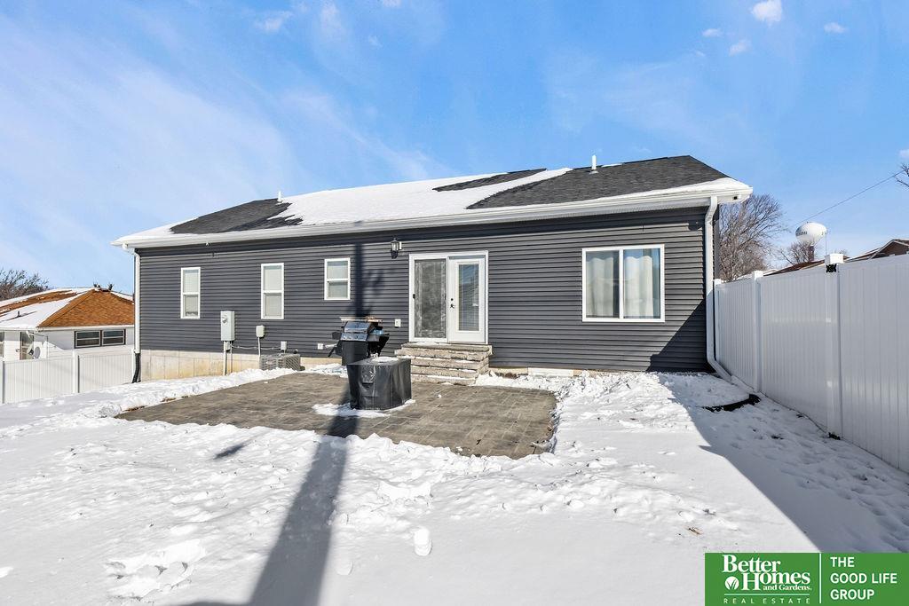 2113 Ridgeway Drive