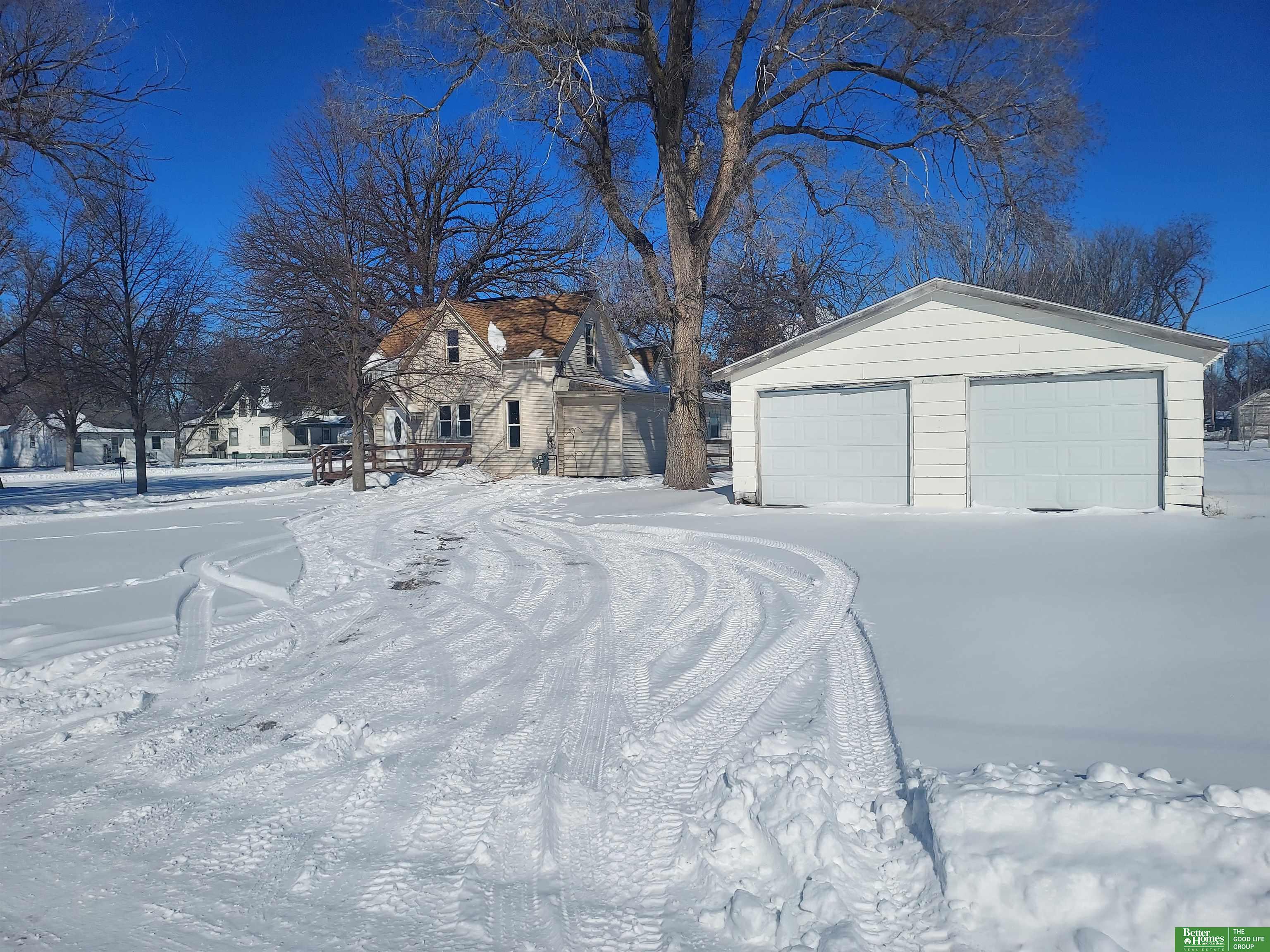 100 E Jackson Street