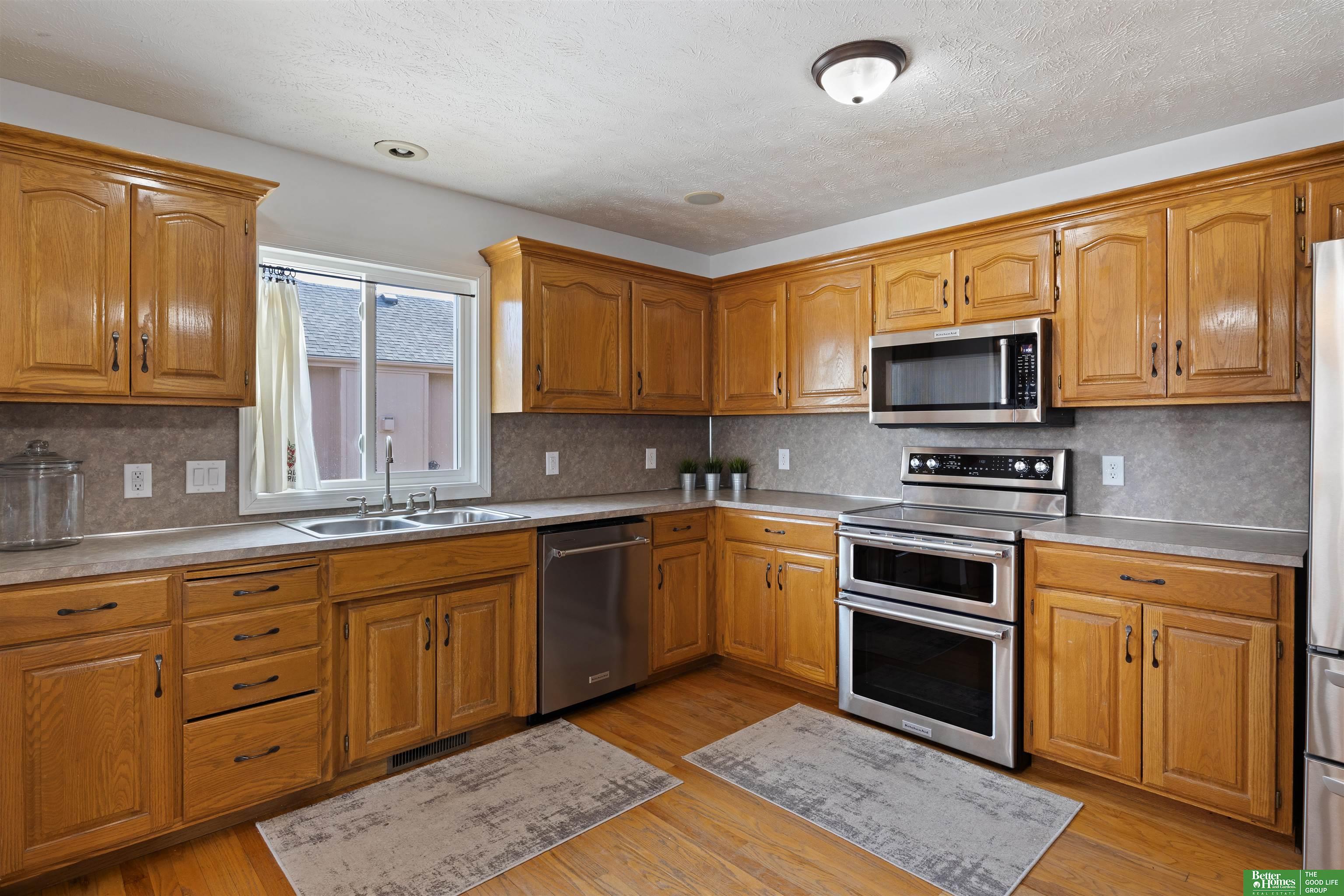 2402 Aberdeen Drive