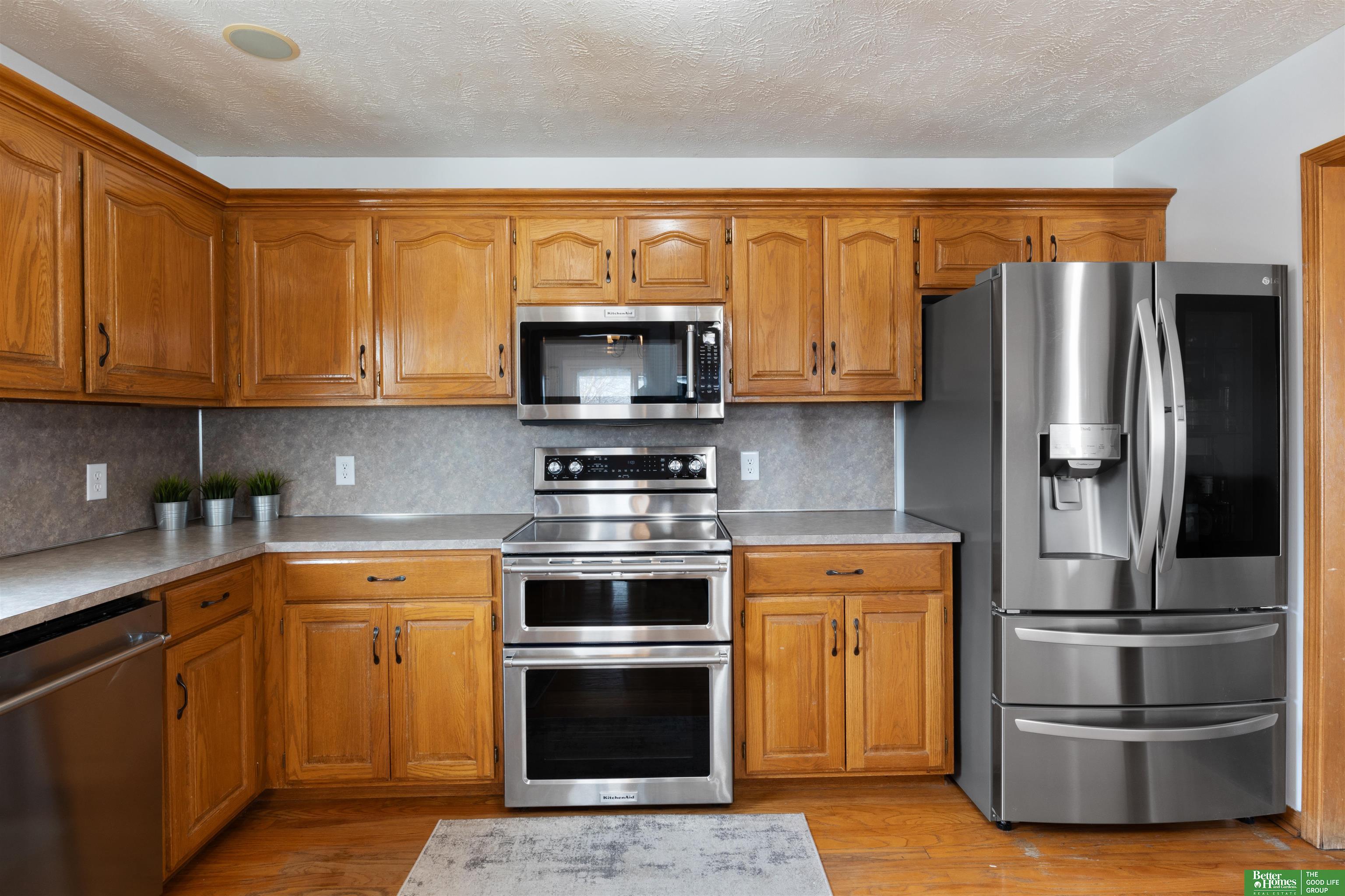 2402 Aberdeen Drive