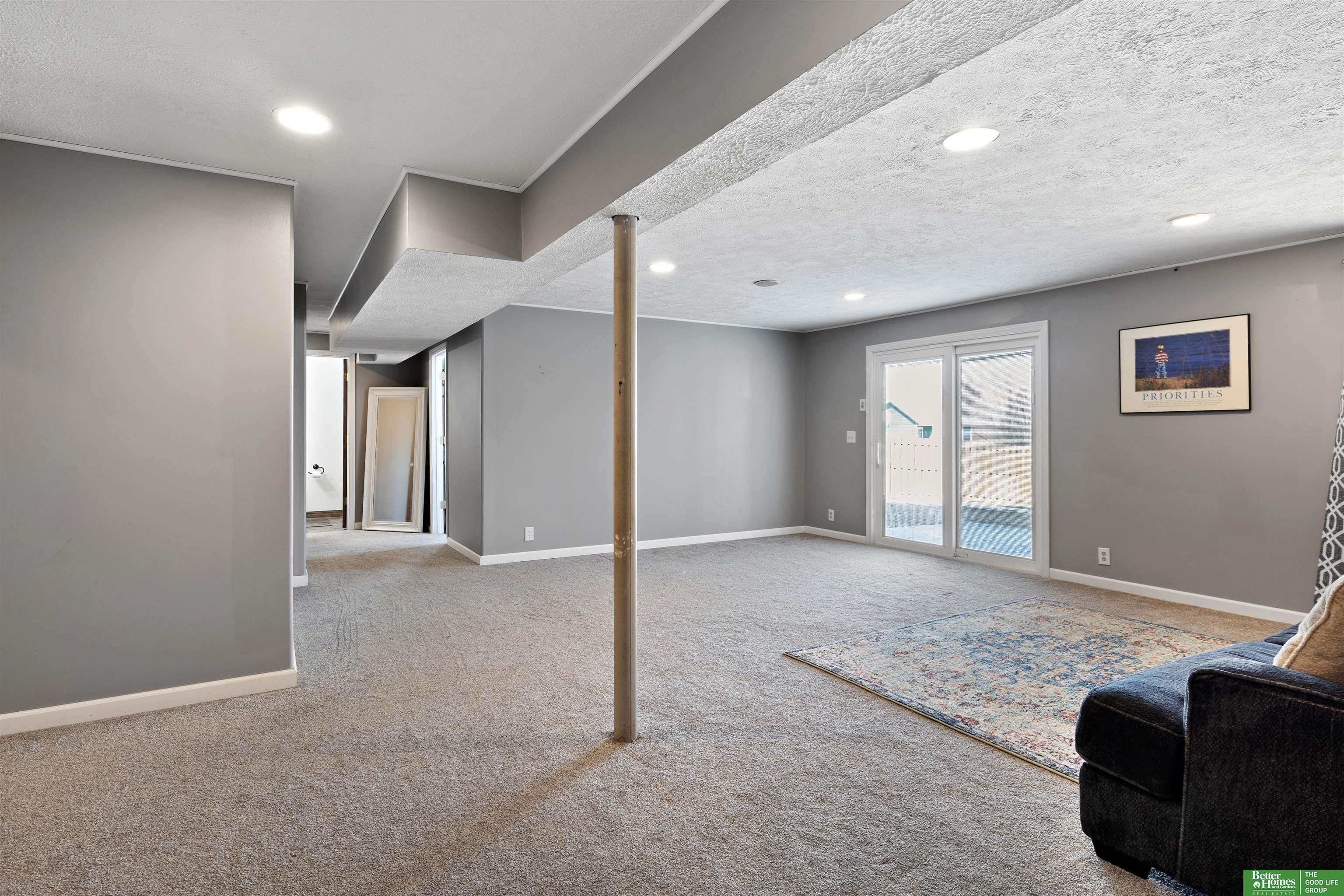 2402 Aberdeen Drive