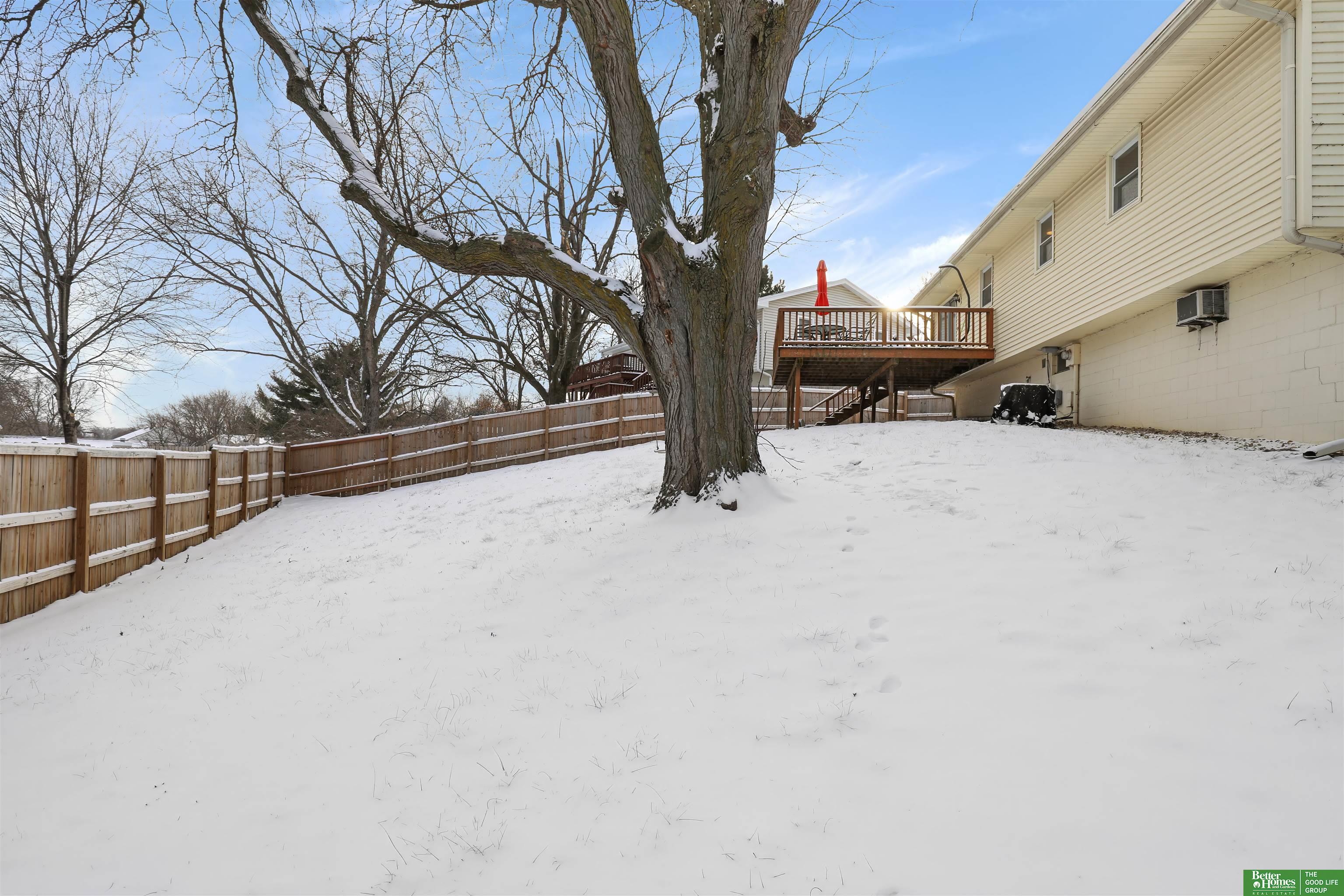 2523 N 121 Circle