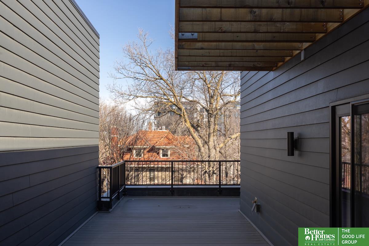 3759 Dewey Street