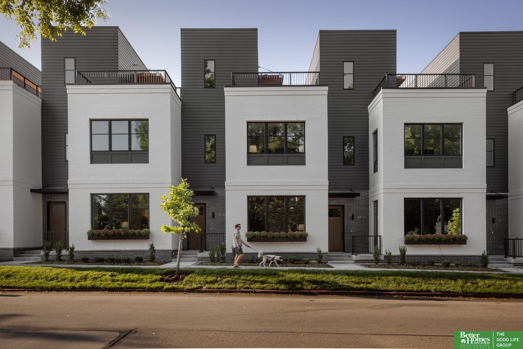 3759 Dewey Street