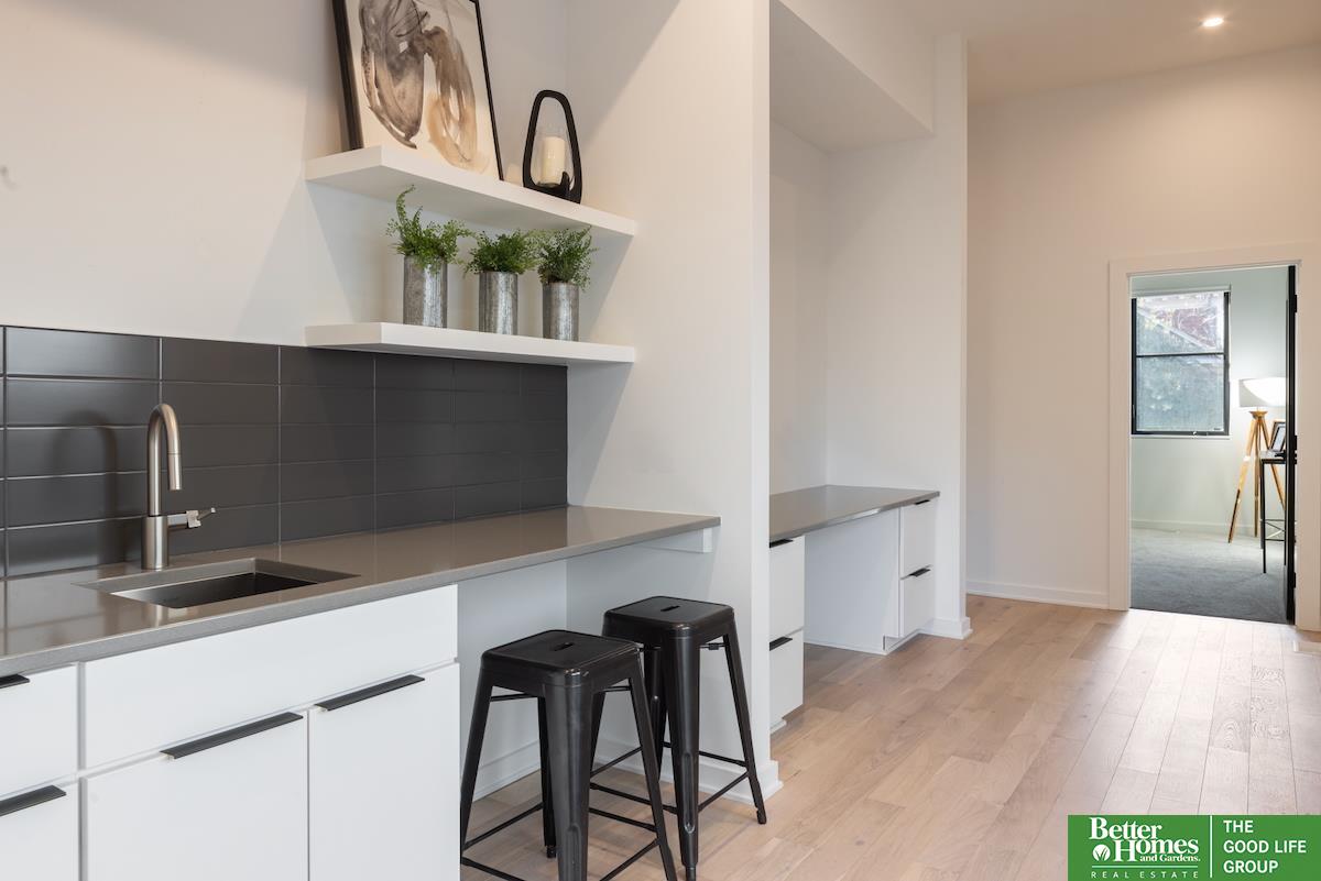 3759 Dewey Street