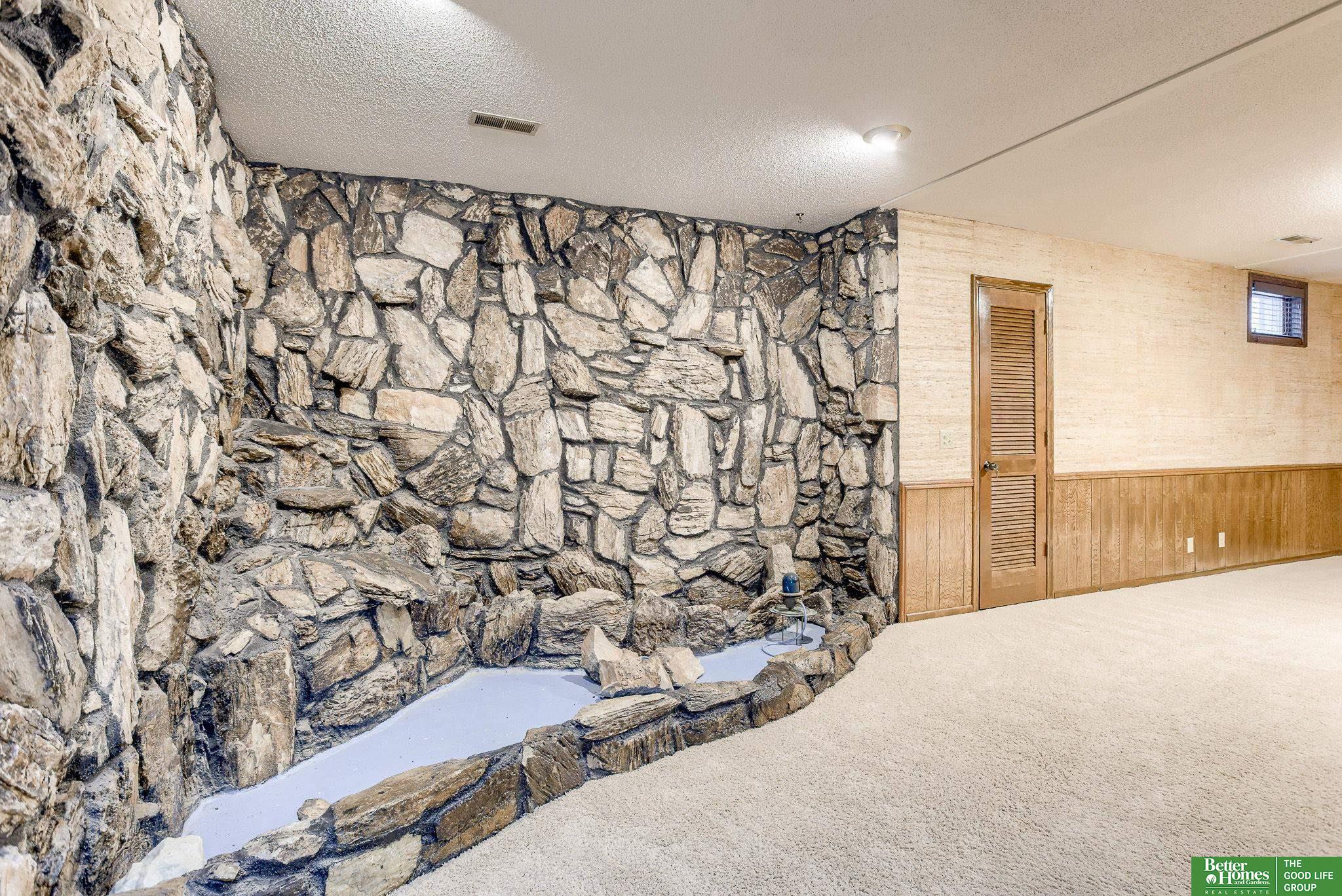 216 S 123rd Street