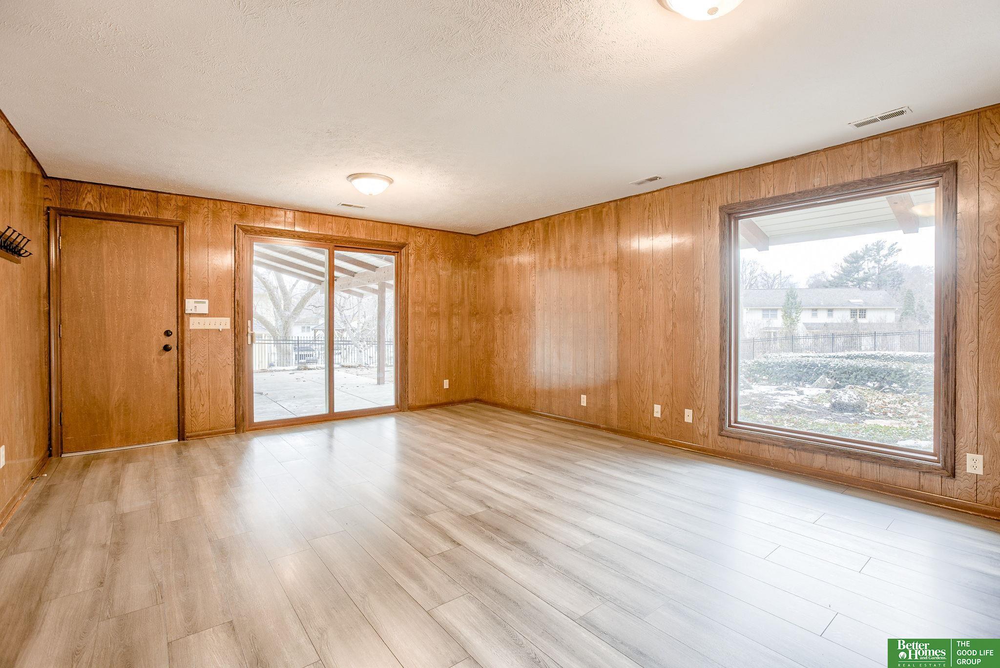216 S 123rd Street