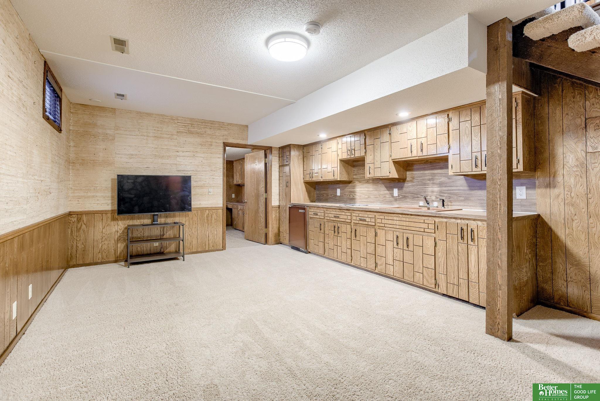216 S 123rd Street