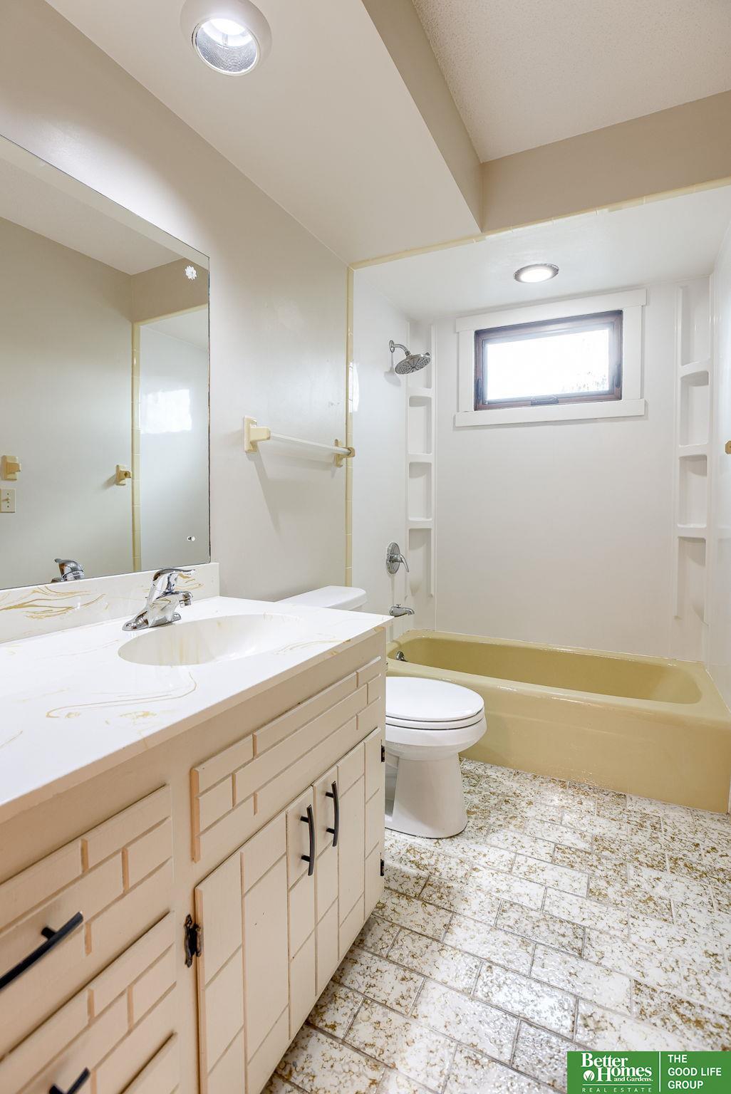 216 S 123rd Street