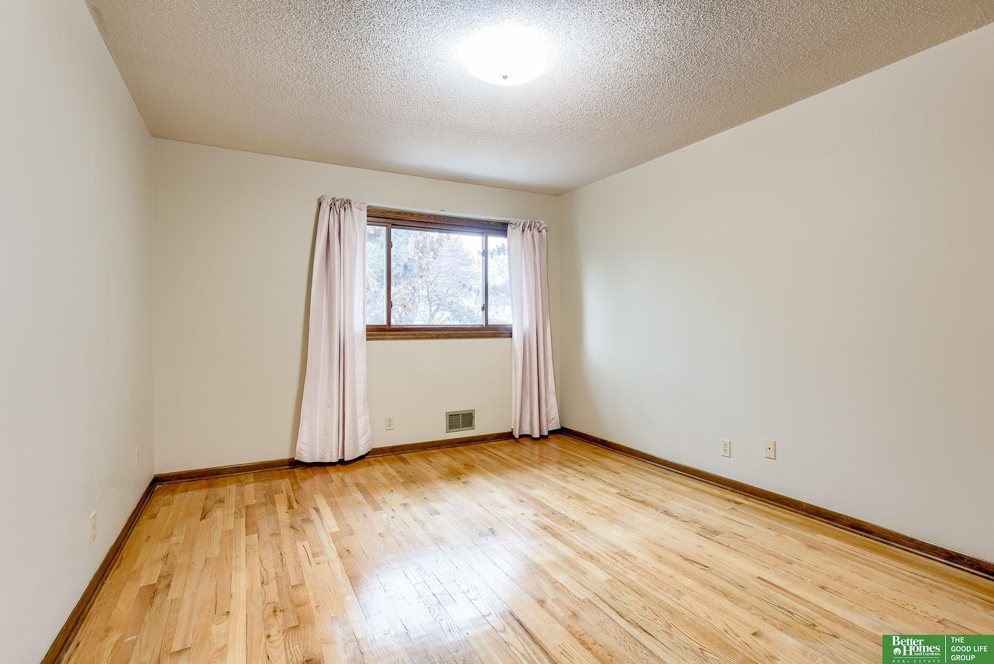 216 S 123rd Street