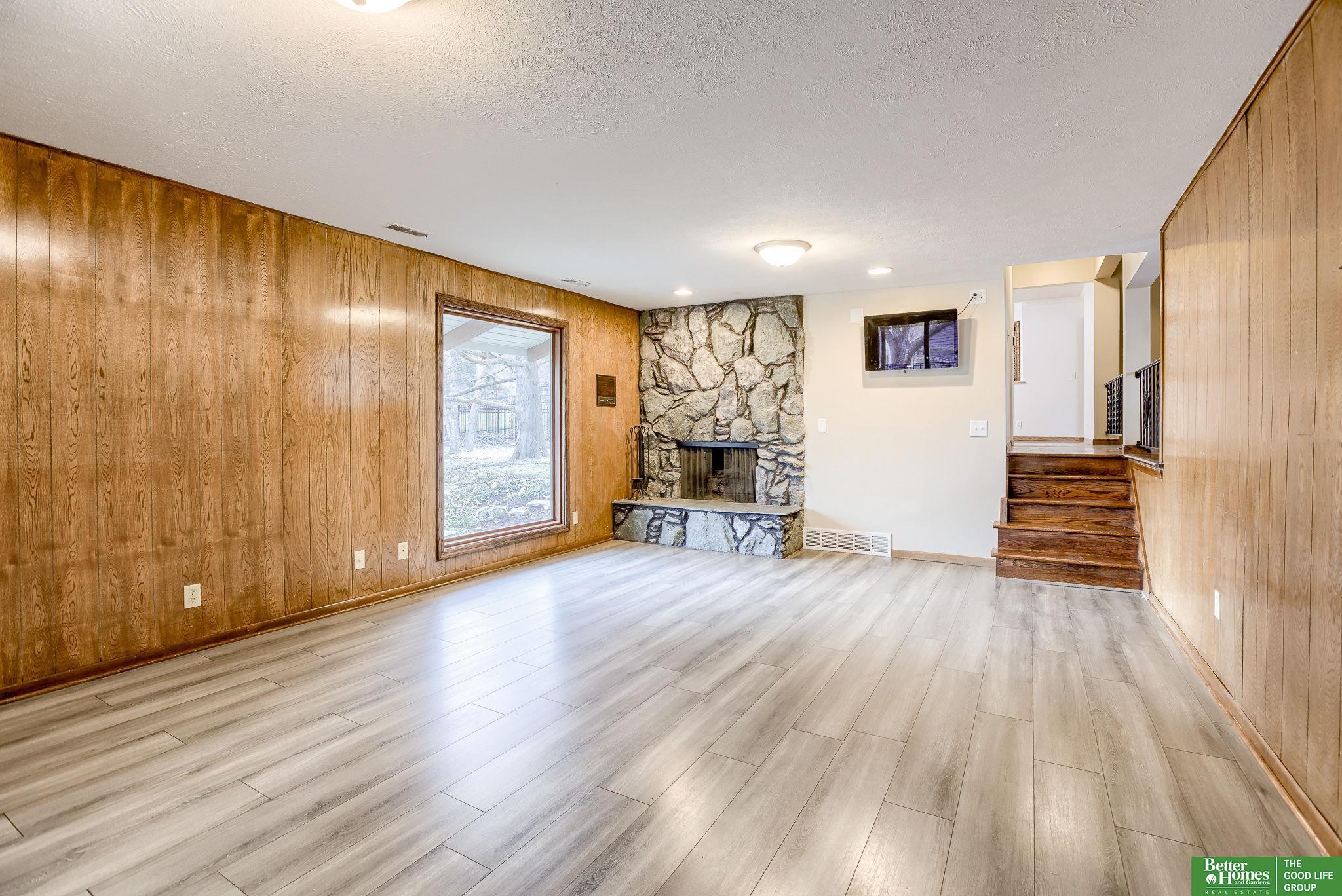 216 S 123rd Street