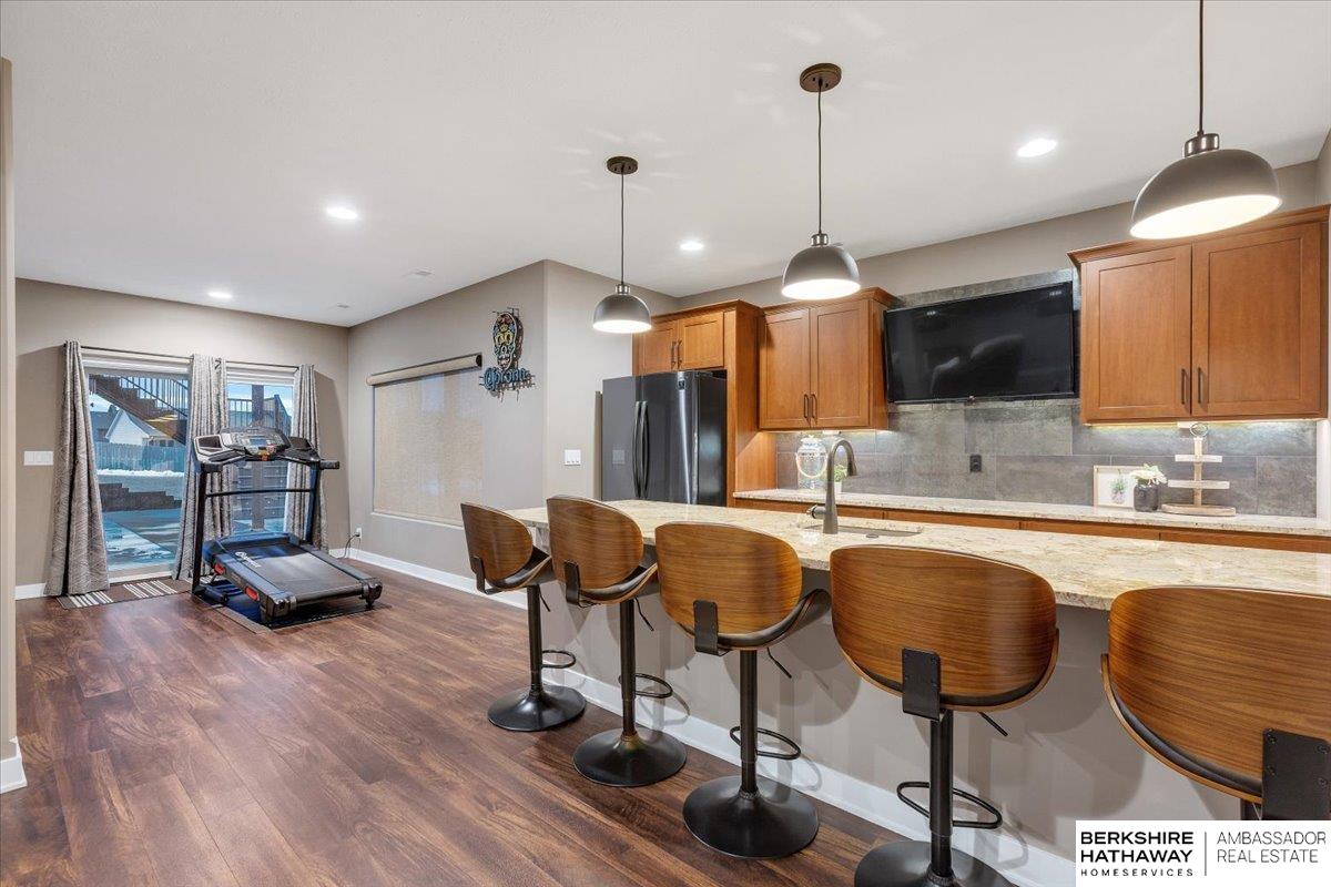 175 N 10th Avenue
