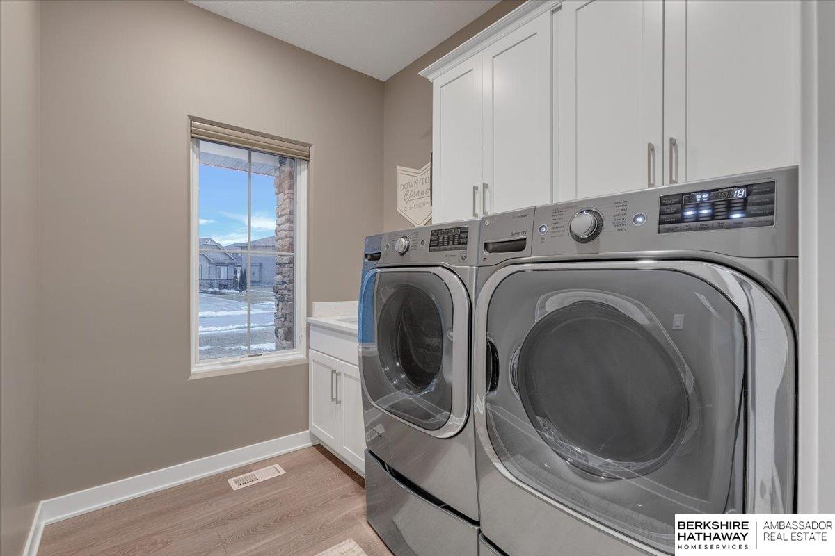 175 N 10th Avenue