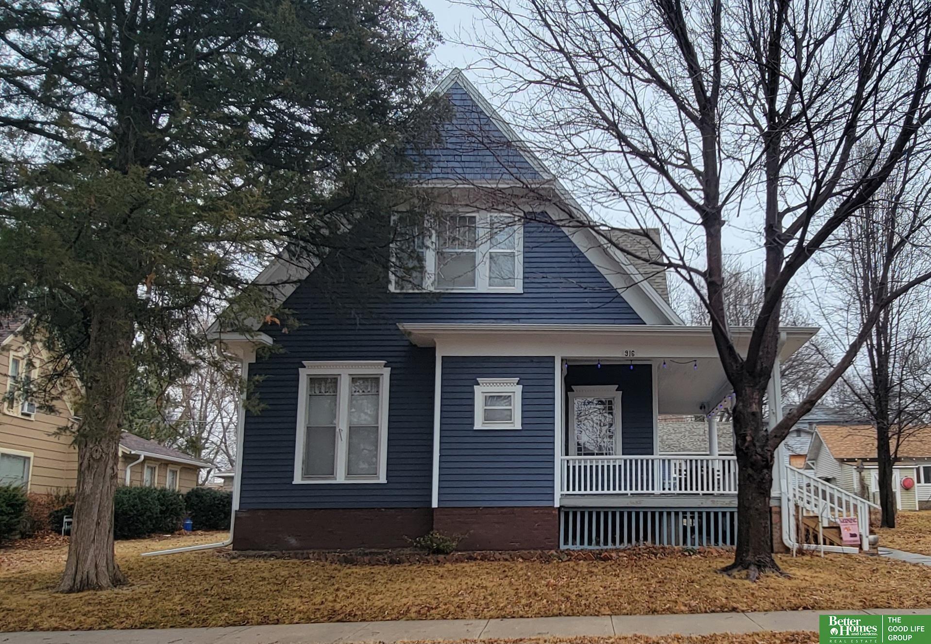 916 N Iowa Avenue
