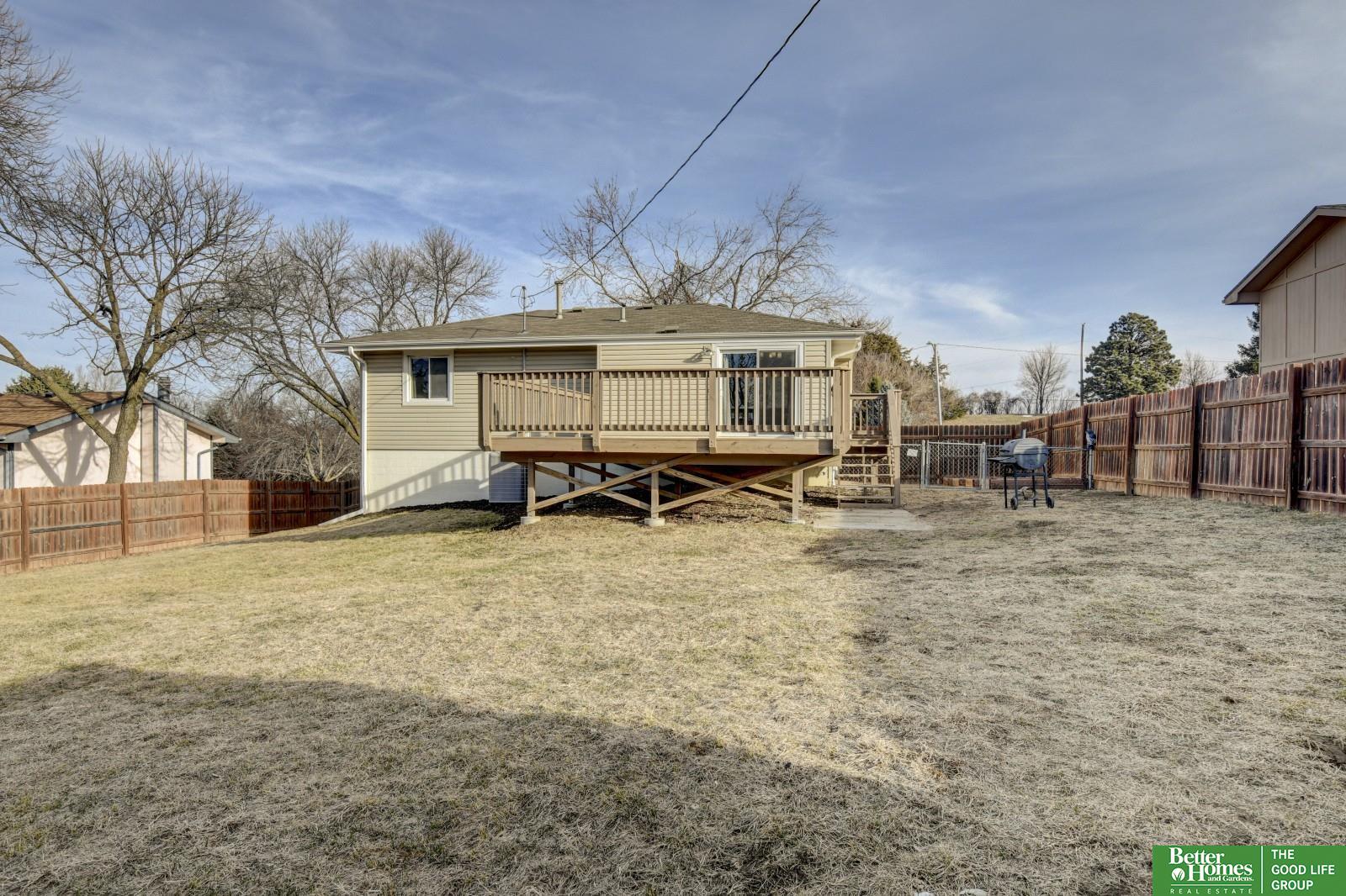 5023 Ernst Street