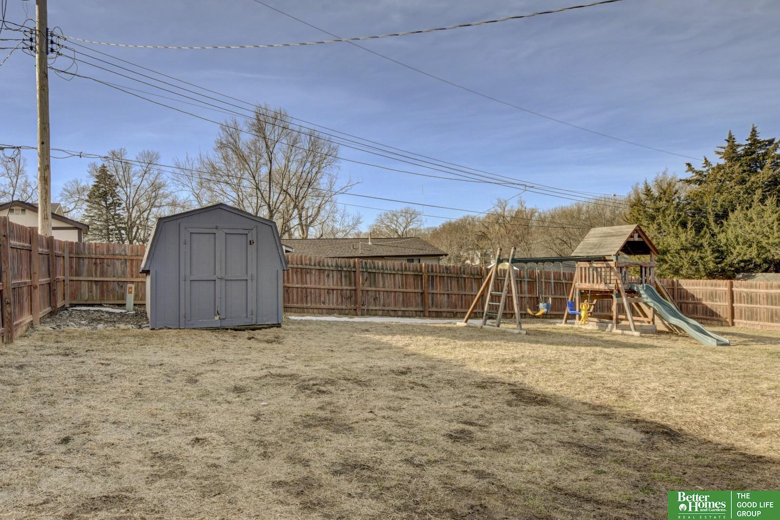 5023 Ernst Street