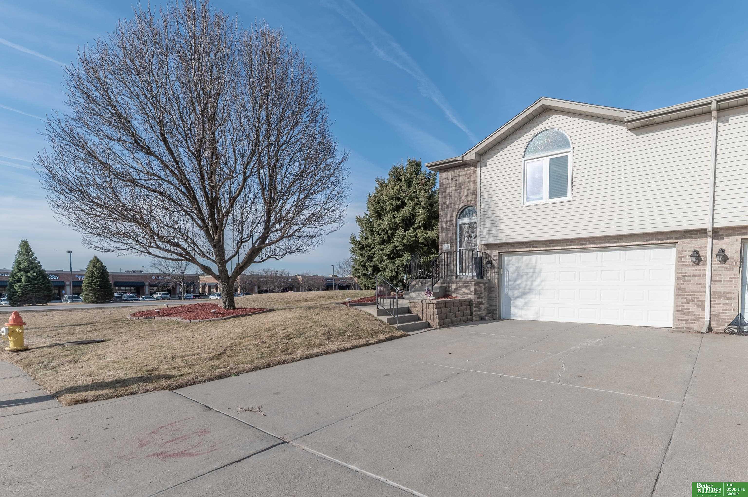 3706 N 157 Circle