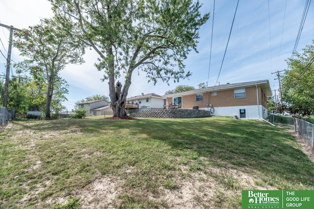 9405 Briarwood Lane