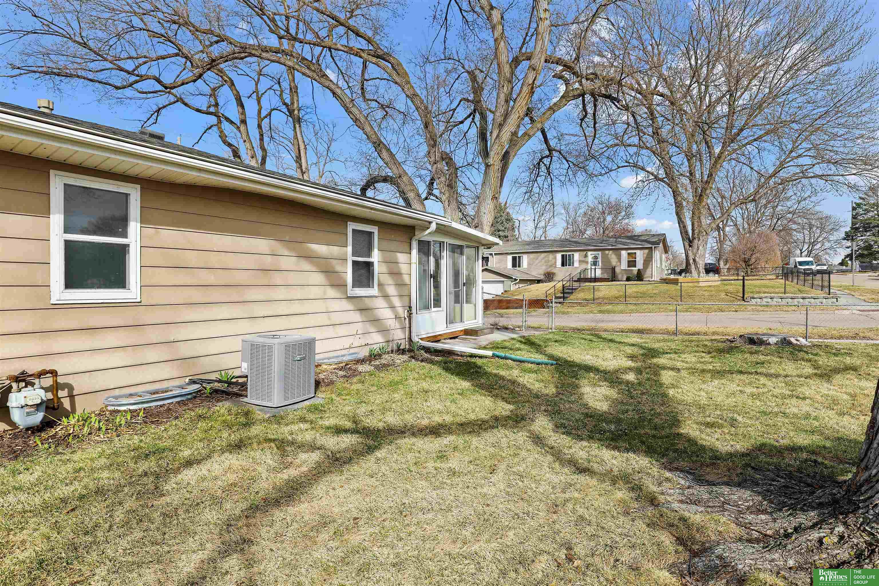 4864 S 54th Street