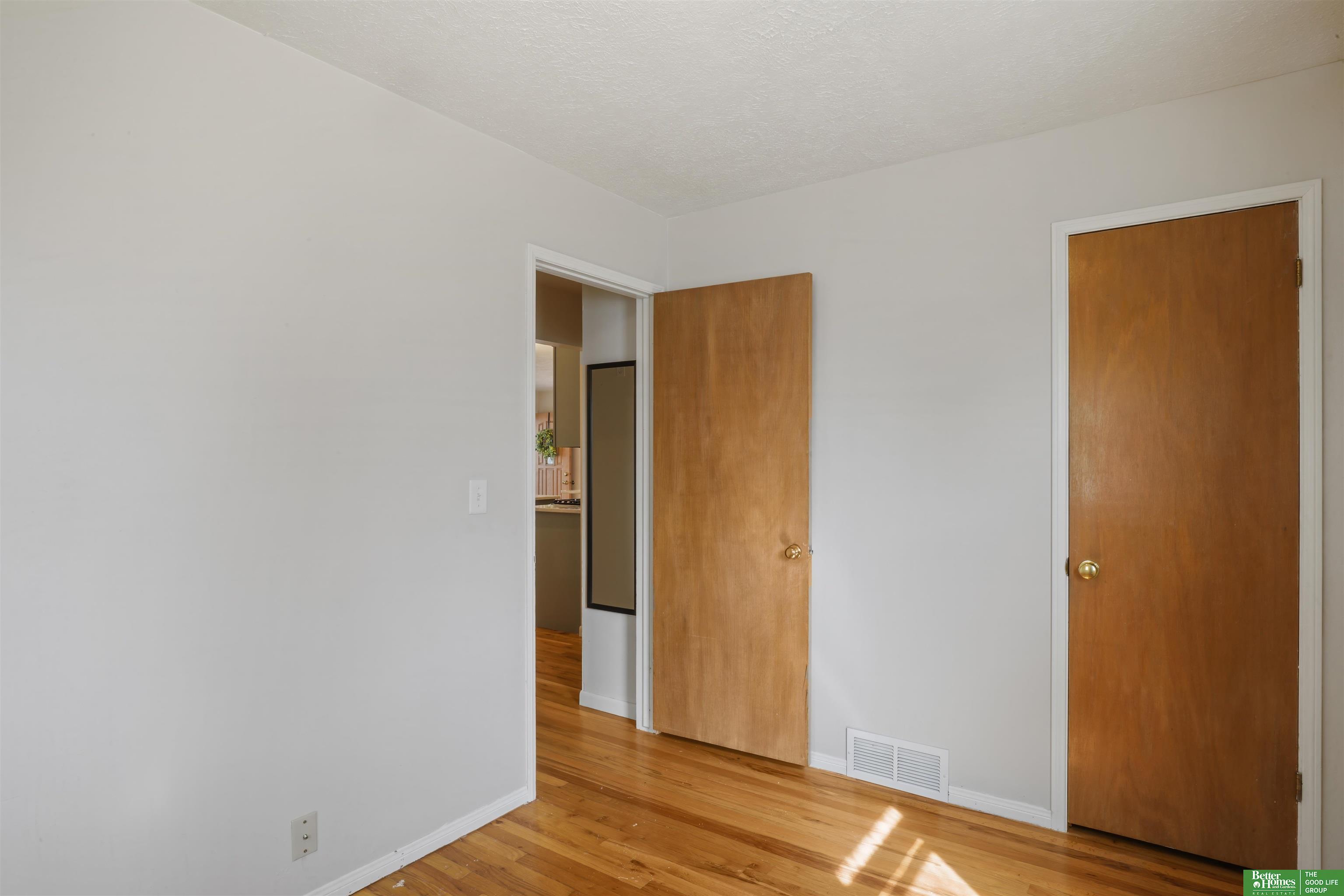 4864 S 54th Street