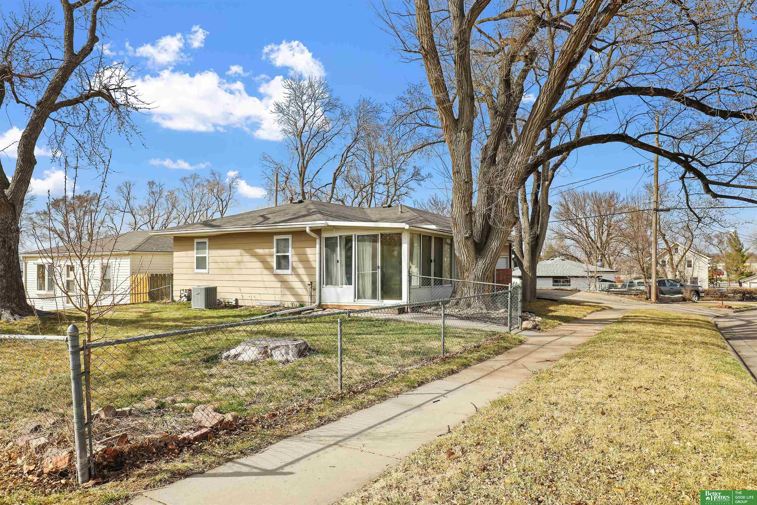 4864 S 54th Street