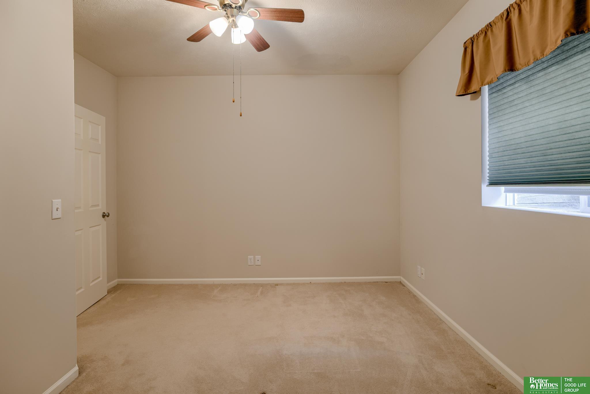 9204 Laurel Plaza