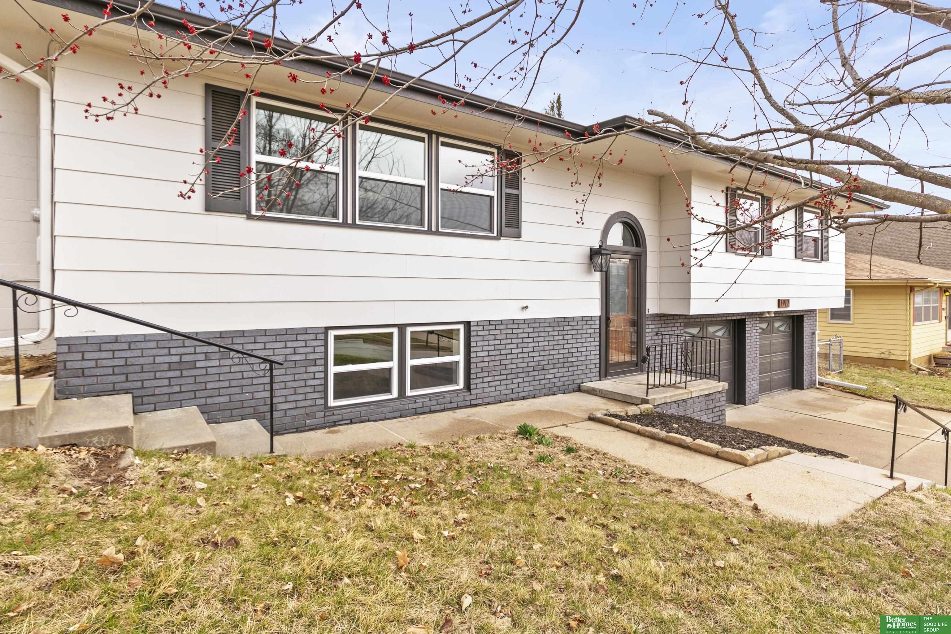 1912 Lloyd Street