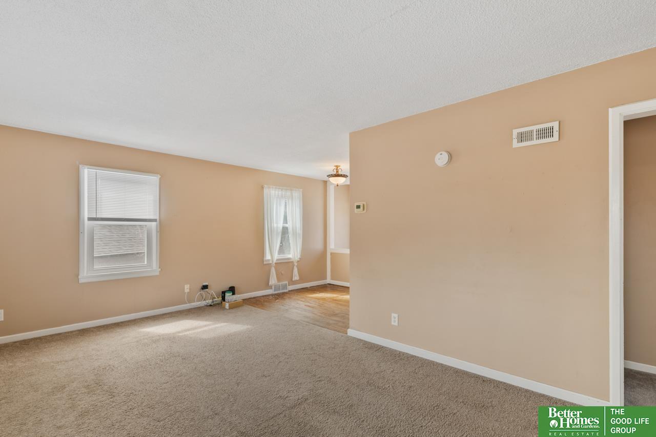 417 Hillcrest Drive
