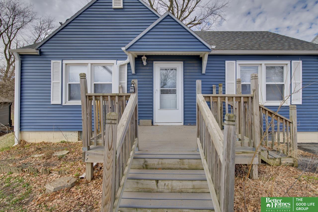 417 Hillcrest Drive