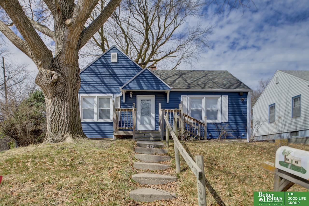 417 Hillcrest Drive