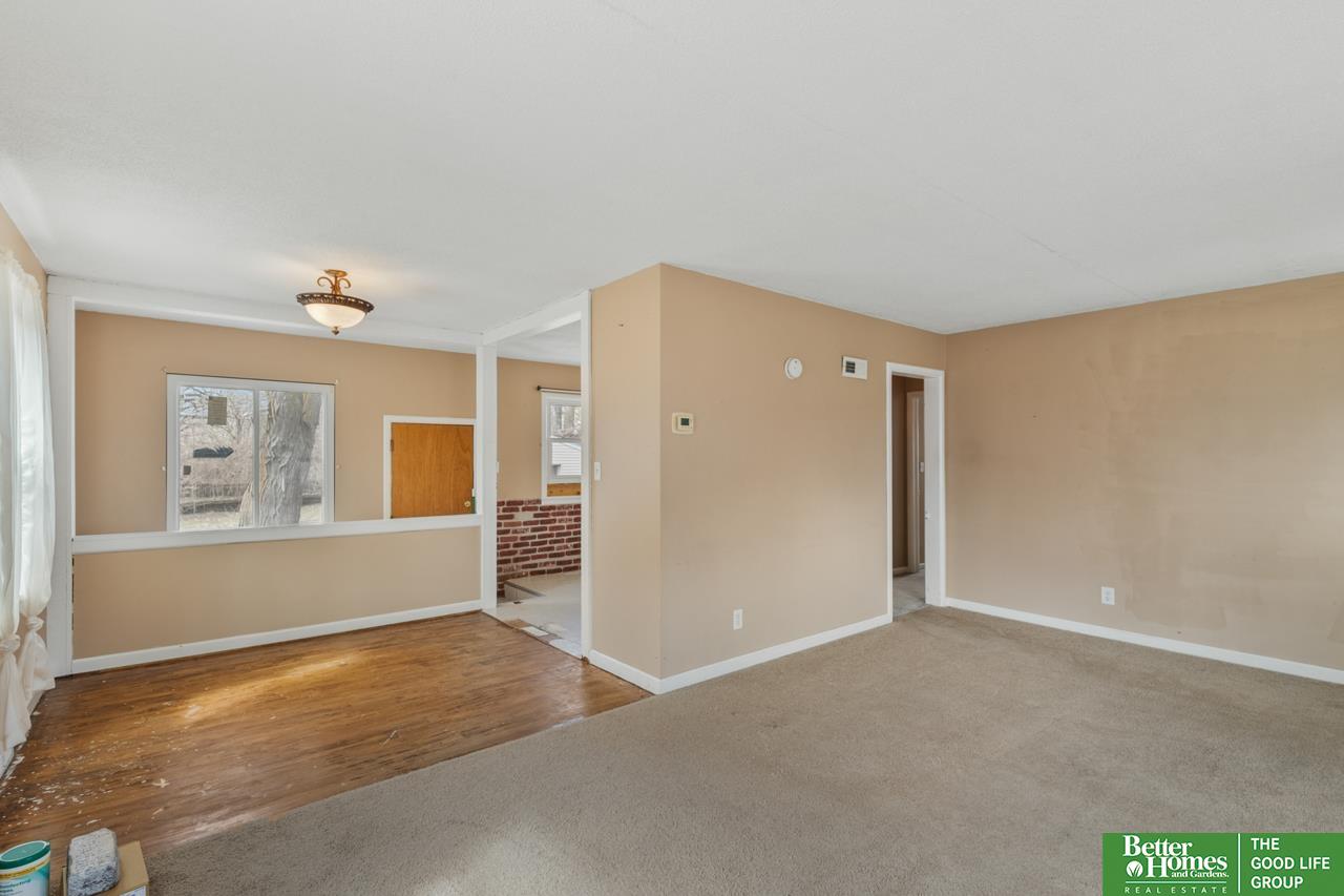 417 Hillcrest Drive