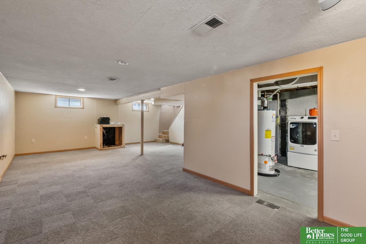 417 Hillcrest Drive