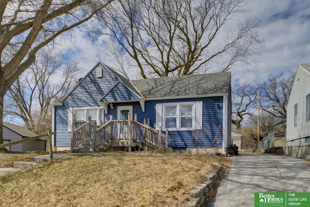 417 Hillcrest Drive