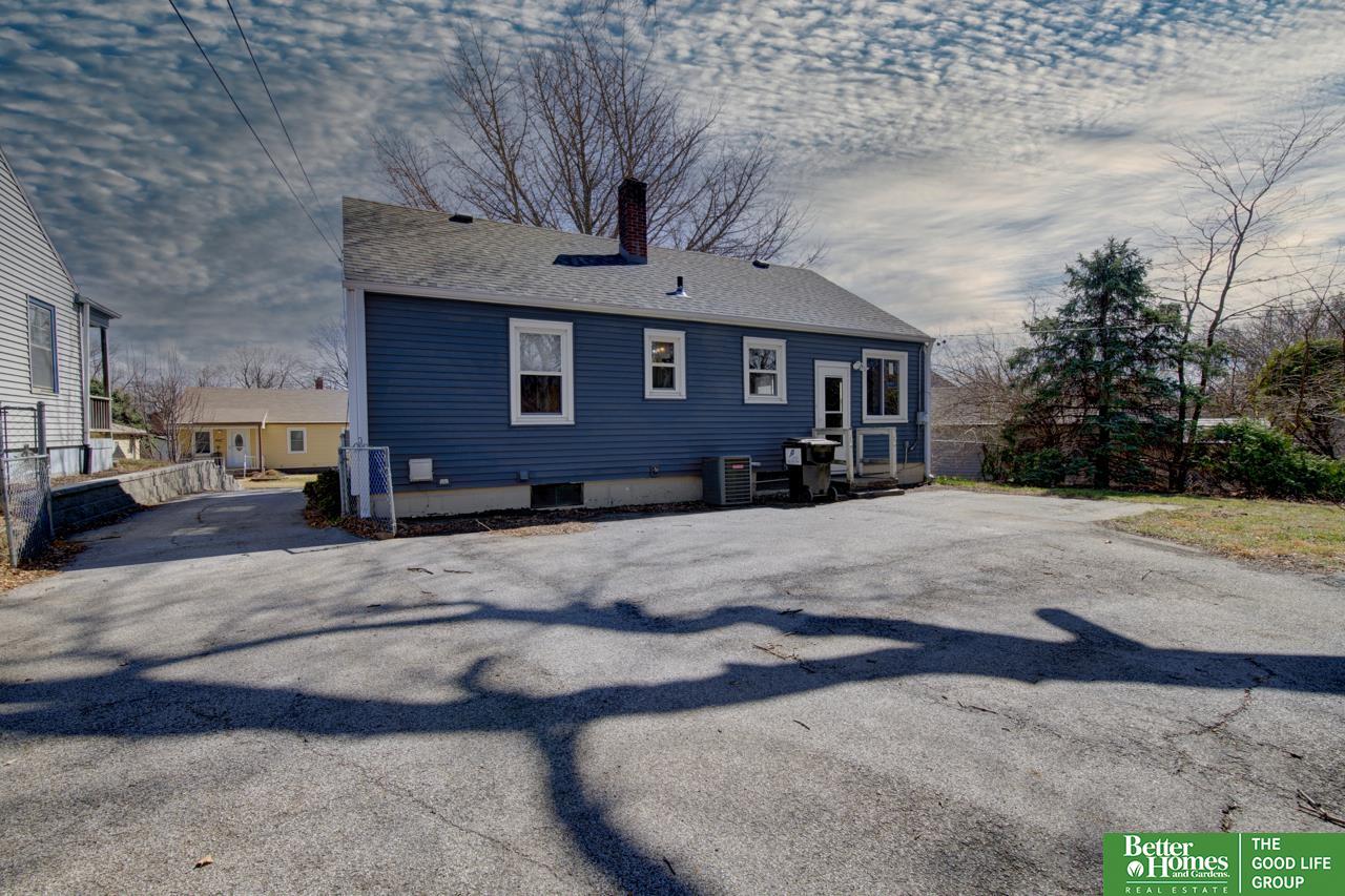 417 Hillcrest Drive