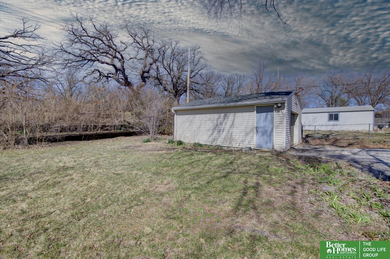 417 Hillcrest Drive